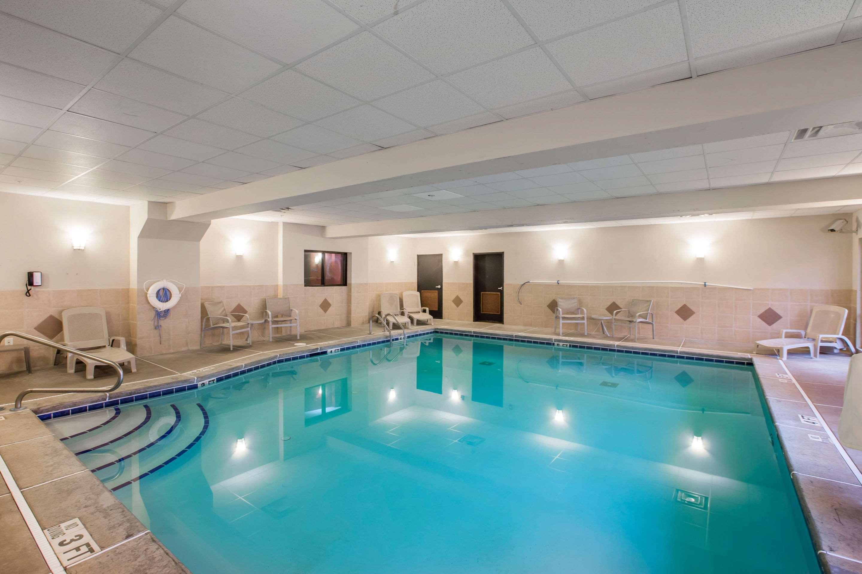 Comfort Suites Locust Grove Atlanta South Экстерьер фото