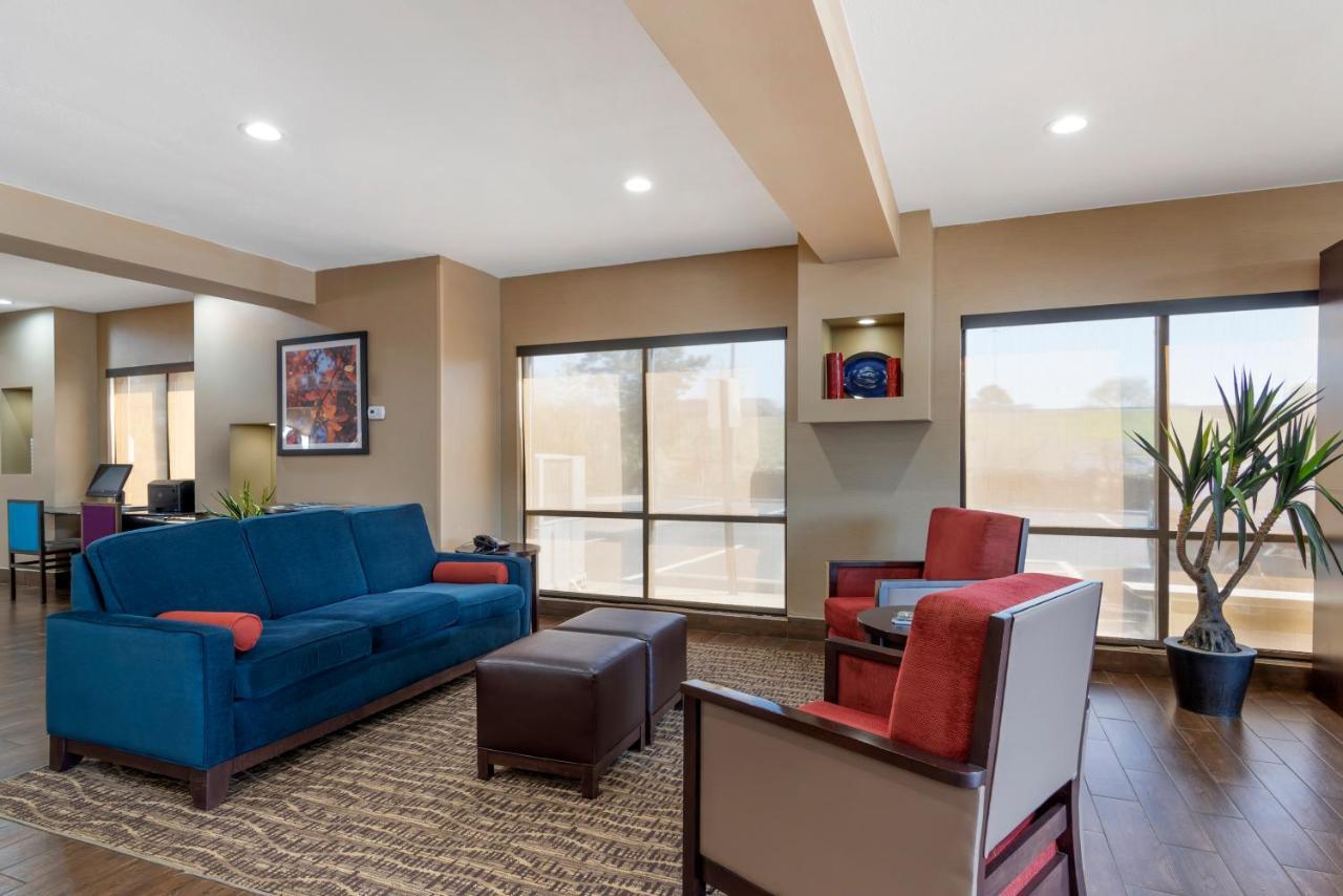Comfort Suites Locust Grove Atlanta South Экстерьер фото